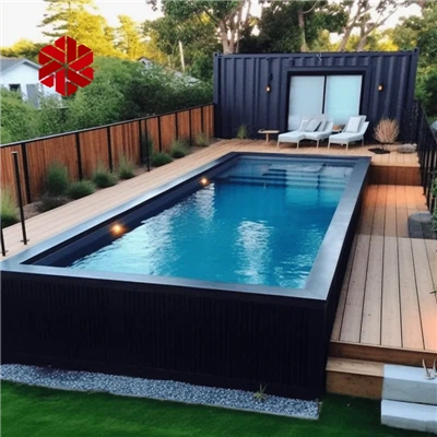 Containerpools die buiten zwemmen